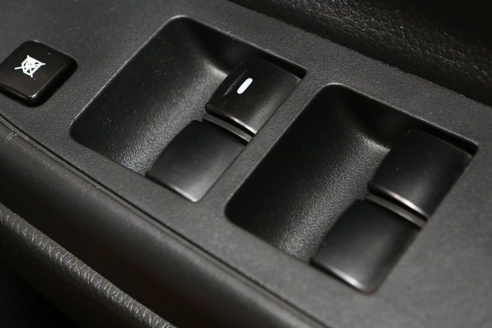 2022 Mitsubishi Triton GLX