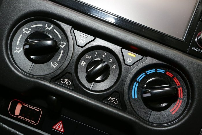 2022 Mitsubishi Triton GLX