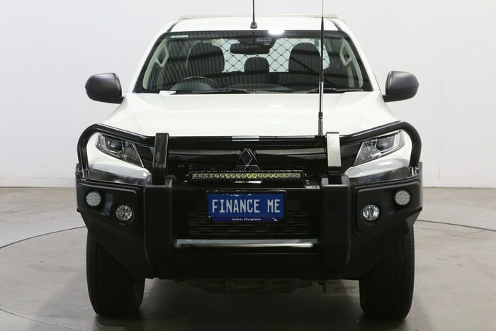 2022 Mitsubishi Triton GLX