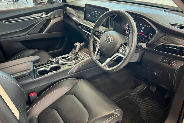 2022 LDV D90 Executive