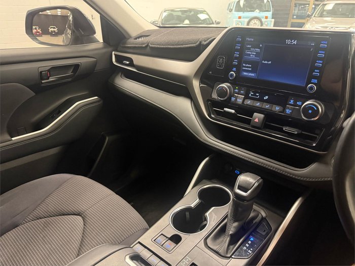 2022 Toyota Kluger GX