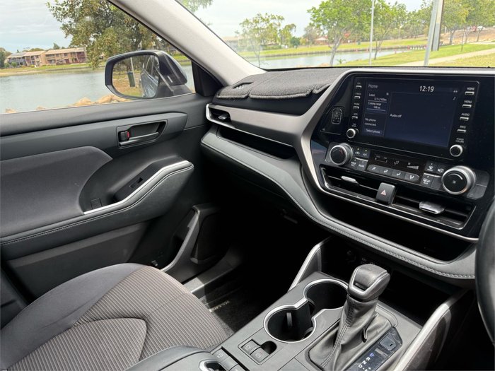 2022 Toyota Kluger GX