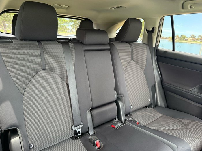 2022 Toyota Kluger GX