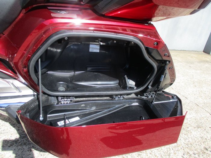 2024 Honda GL1800DA ABS GOLDWING TOUR PRE RED