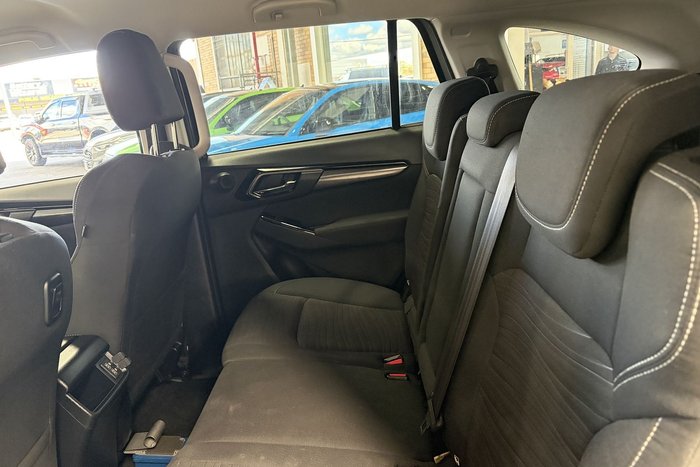 2024 Isuzu MU-X LS-U