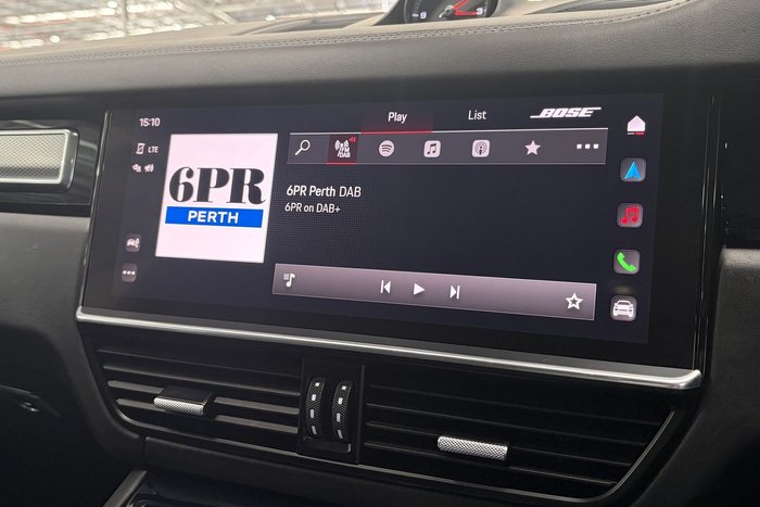 2022 Porsche Cayenne Platinum Edition