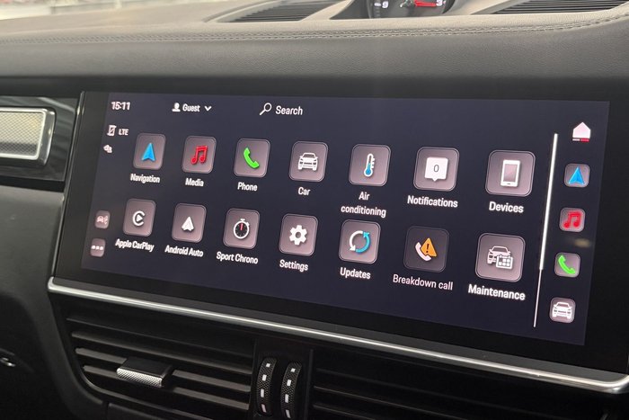 2022 Porsche Cayenne Platinum Edition