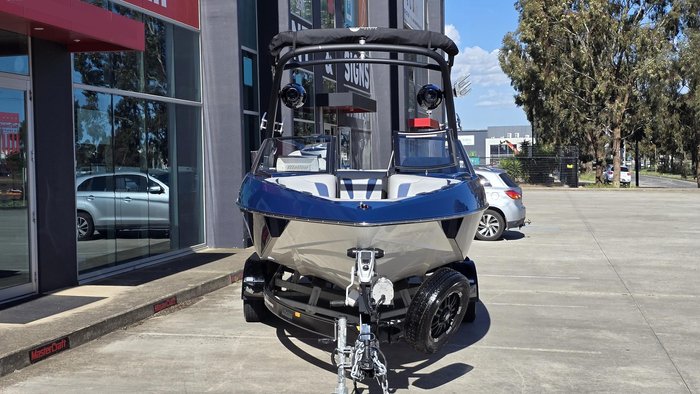 2018 Malibu Wakesetter 20 VTX