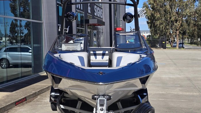 2018 Malibu Wakesetter 20 VTX