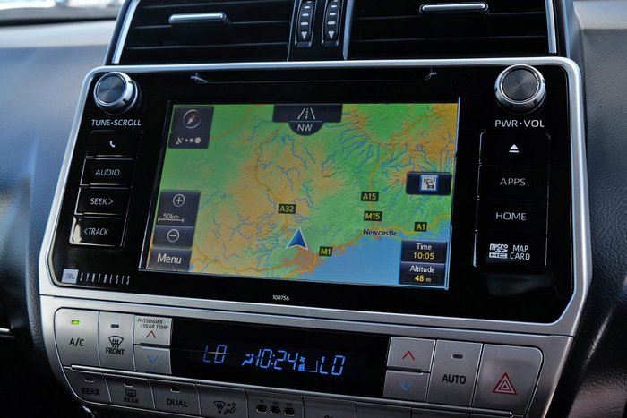 2017 Toyota Landcruiser Prado Kakadu GDJ150R 4X4 Dual Range Silver Pearl