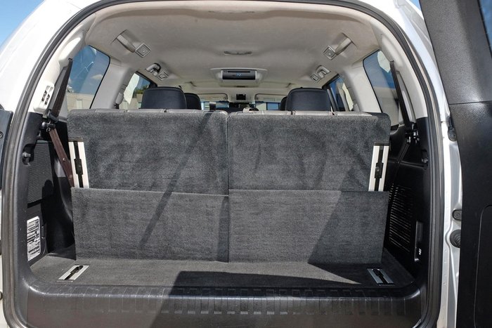 2017 Toyota Landcruiser Prado Kakadu GDJ150R 4X4 Dual Range Silver Pearl