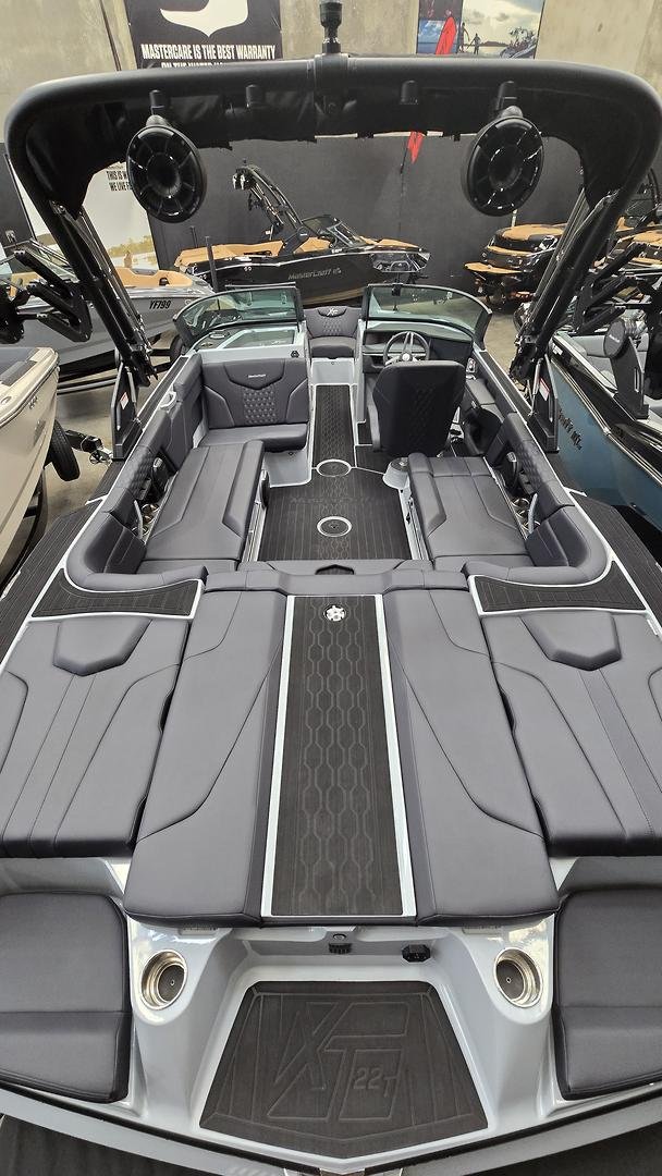 2026 MasterCraft XT22 T