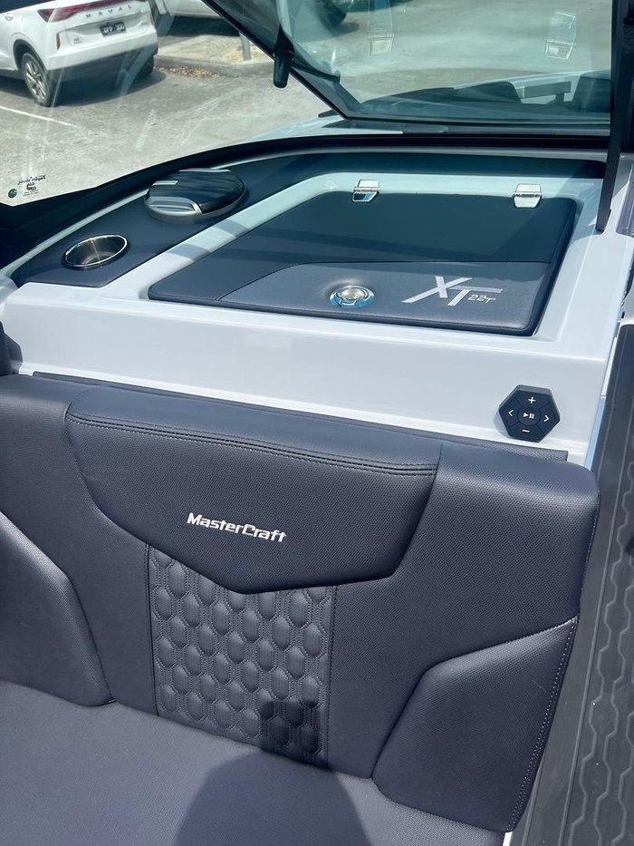 2026 MasterCraft XT22 T