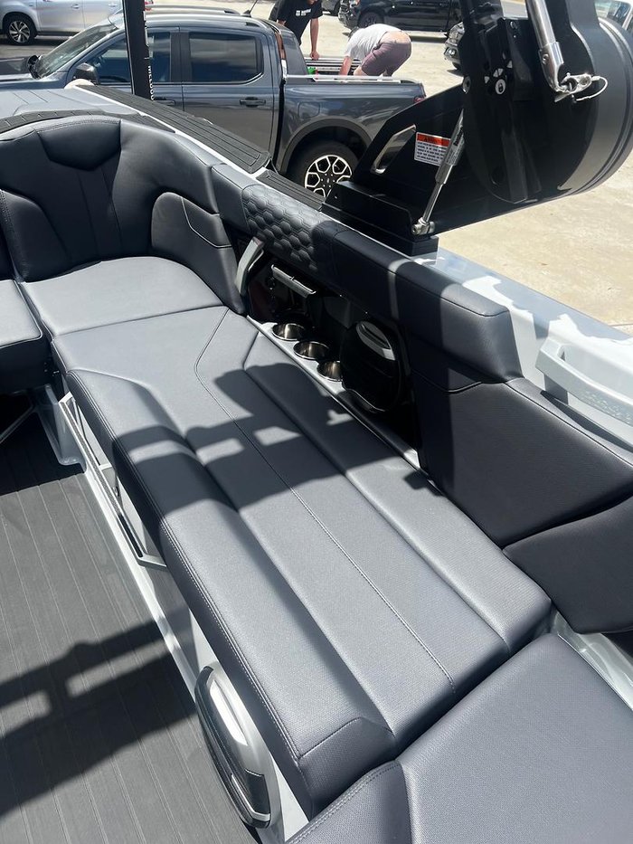 2026 MasterCraft XT22 T