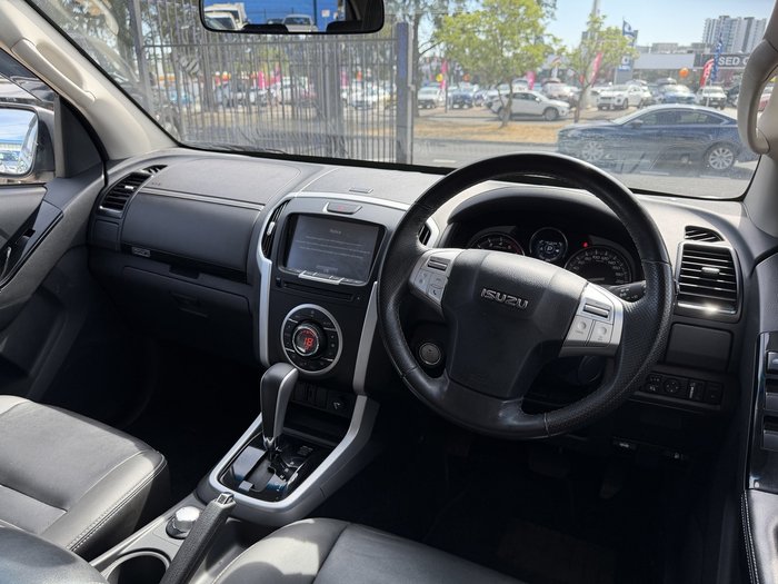 2020 Isuzu MU-X LS-T