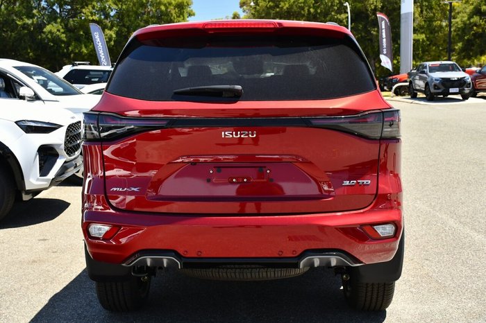 2025 Isuzu MU-X LS-T