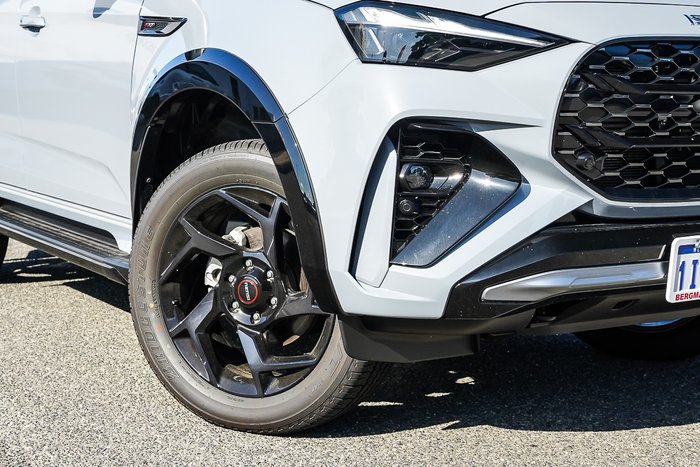 2025 Isuzu MU-X X-TERRAIN