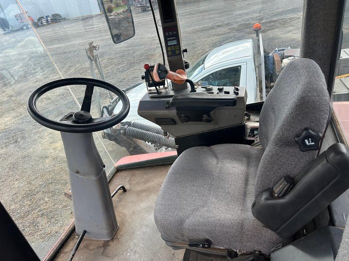 2002 MacDon 9352 Turbo Sp Swather & Macdon 972 25' Front