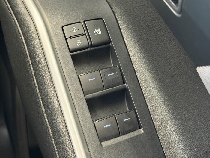 2023 Toyota Kluger GX