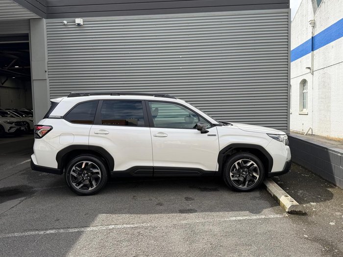 2025 Subaru Forester Hybrid S6 MY26 AWD Crystal White