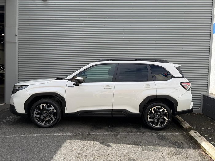 2025 Subaru Forester Hybrid S6 MY26 AWD Crystal White