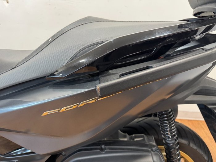 2022 Honda FORZA 350 (NSS350A)