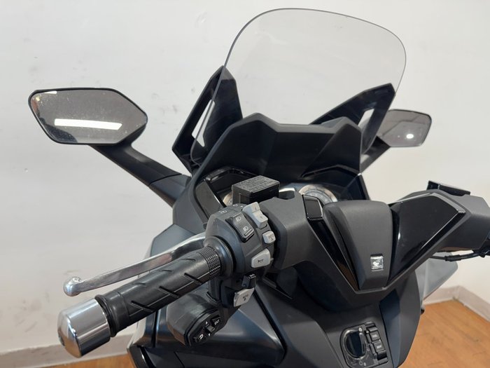 2022 Honda FORZA 350 (NSS350A)