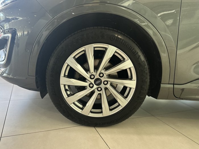 2020 Ford Escape Vignale