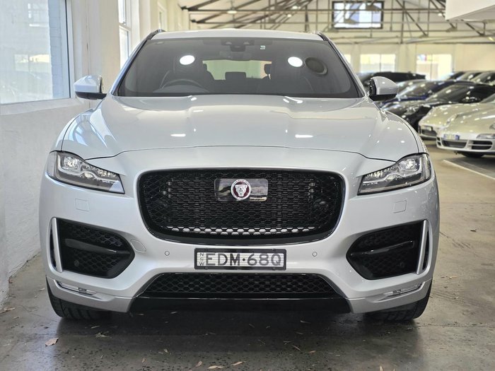2019 Jaguar F-PACE 25t R-Sport