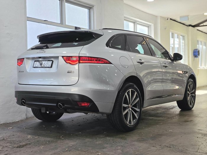 2019 Jaguar F-PACE 25t R-Sport