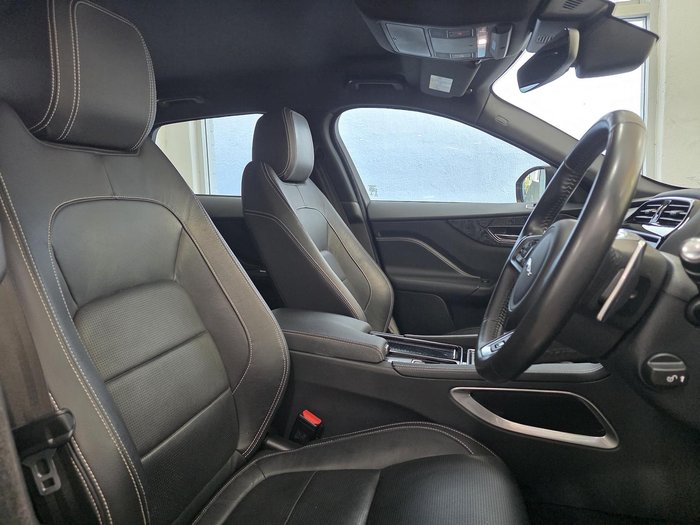 2019 Jaguar F-PACE 25t R-Sport