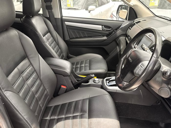 2018 Isuzu MU-X LS-T