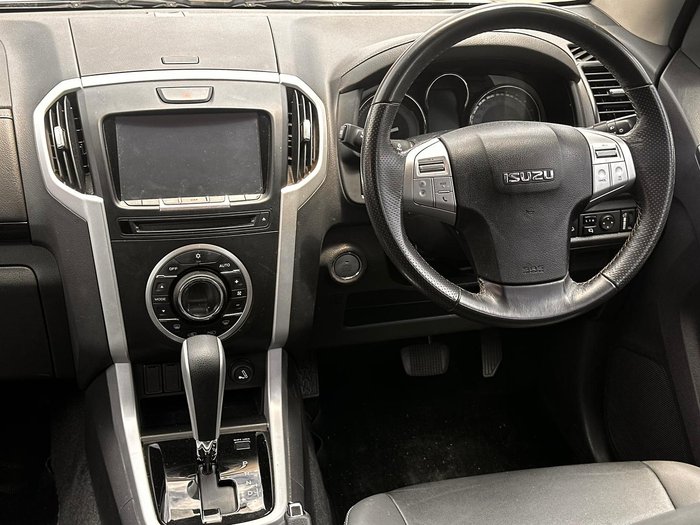 2018 Isuzu MU-X LS-T