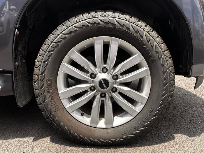 2018 Isuzu MU-X LS-T