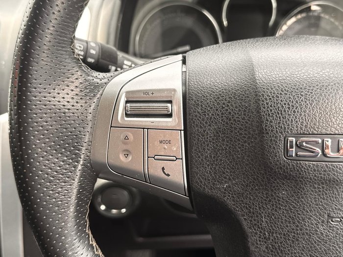 2018 Isuzu MU-X LS-T