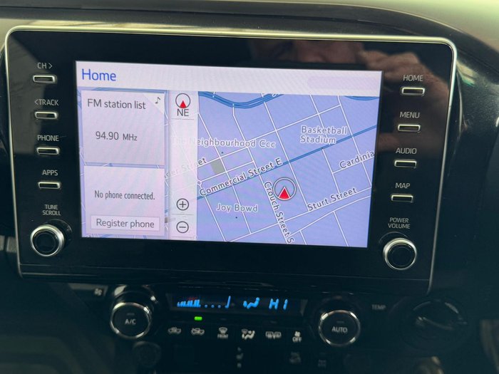 2021 Toyota Hilux SR5