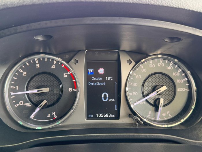 2021 Toyota Hilux SR5