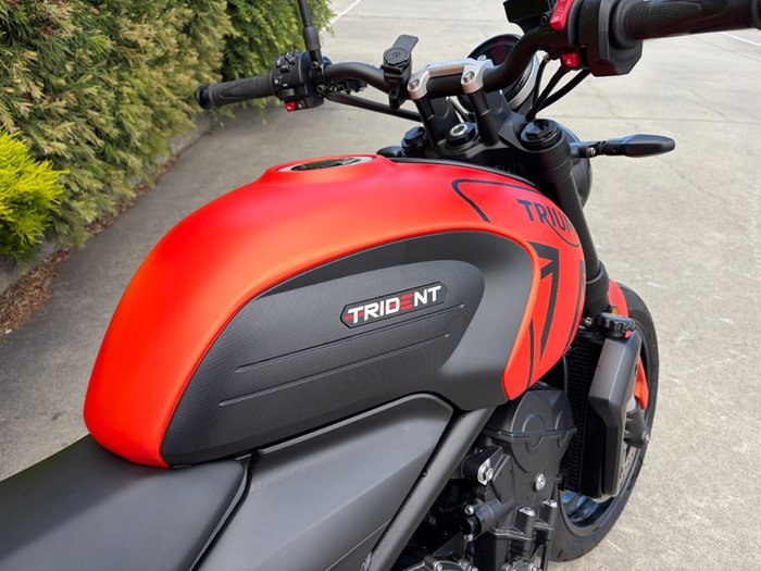 2022 Triumph TRIDENT 660