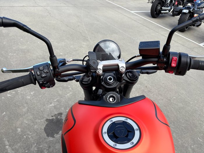 2022 Triumph TRIDENT 660