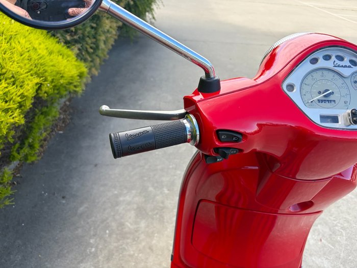 2012 VESPA LX 150 Red