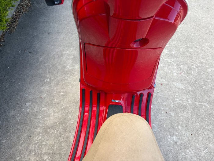 2012 VESPA LX 150 Red