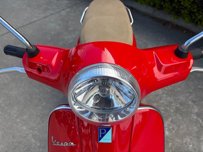 2012 VESPA LX 150 Red