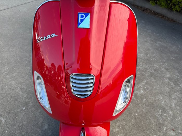 2012 VESPA LX 150 Red