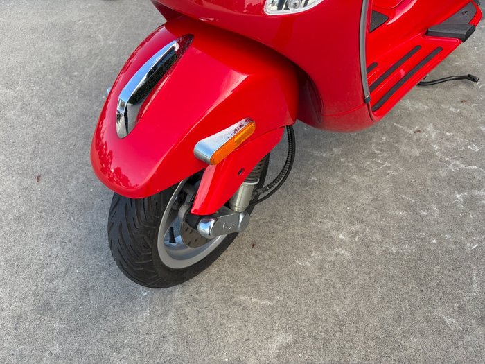 2012 VESPA LX 150 Red