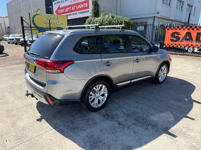 2019 MITSUBISHI OUTLANDER ES ADAS 5 SEAT (AWD)