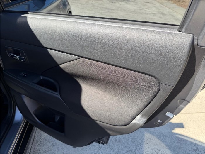 2019 MITSUBISHI OUTLANDER ES ADAS 5 SEAT (AWD)