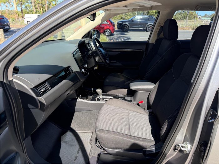 2019 MITSUBISHI OUTLANDER ES ADAS 5 SEAT (AWD)