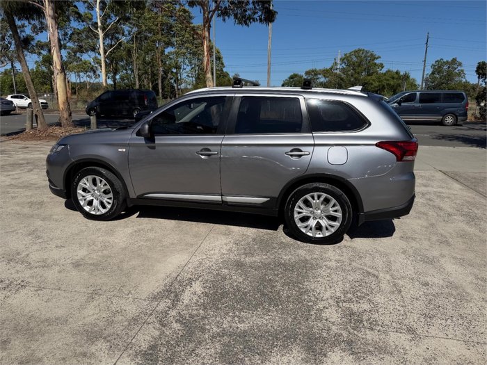 2019 MITSUBISHI OUTLANDER ES ADAS 5 SEAT (AWD)