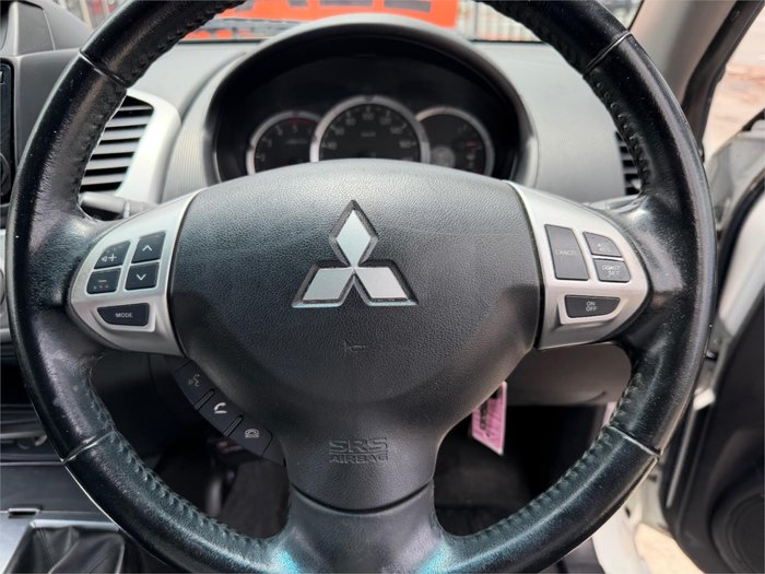 2014 MITSUBISHI TRITON GLX-R (4x4)