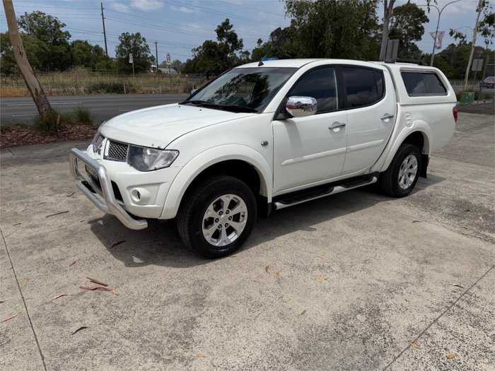 2014 MITSUBISHI TRITON GLX-R (4x4)